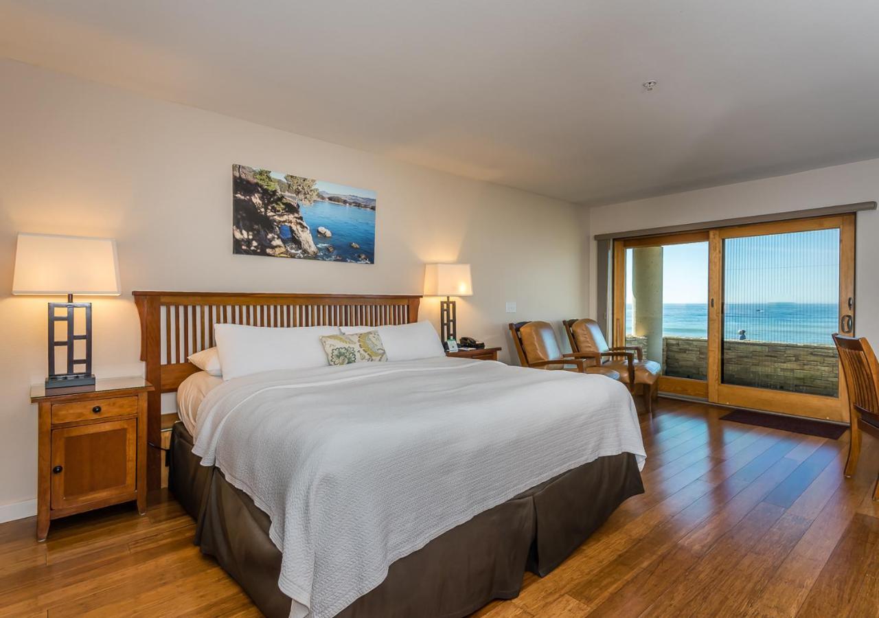 Deluxe King Room Ocean View